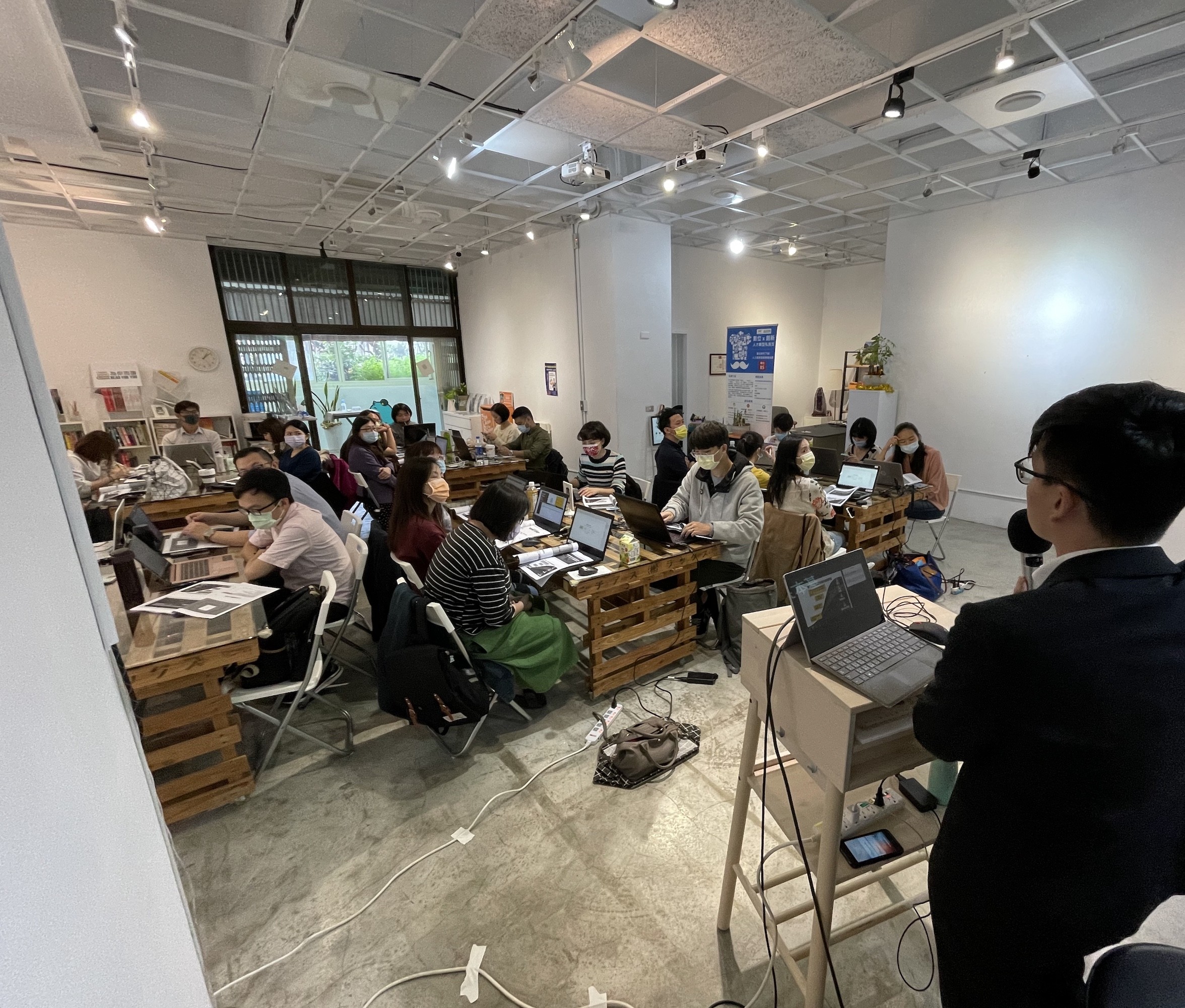 img-首頁4-專業師資