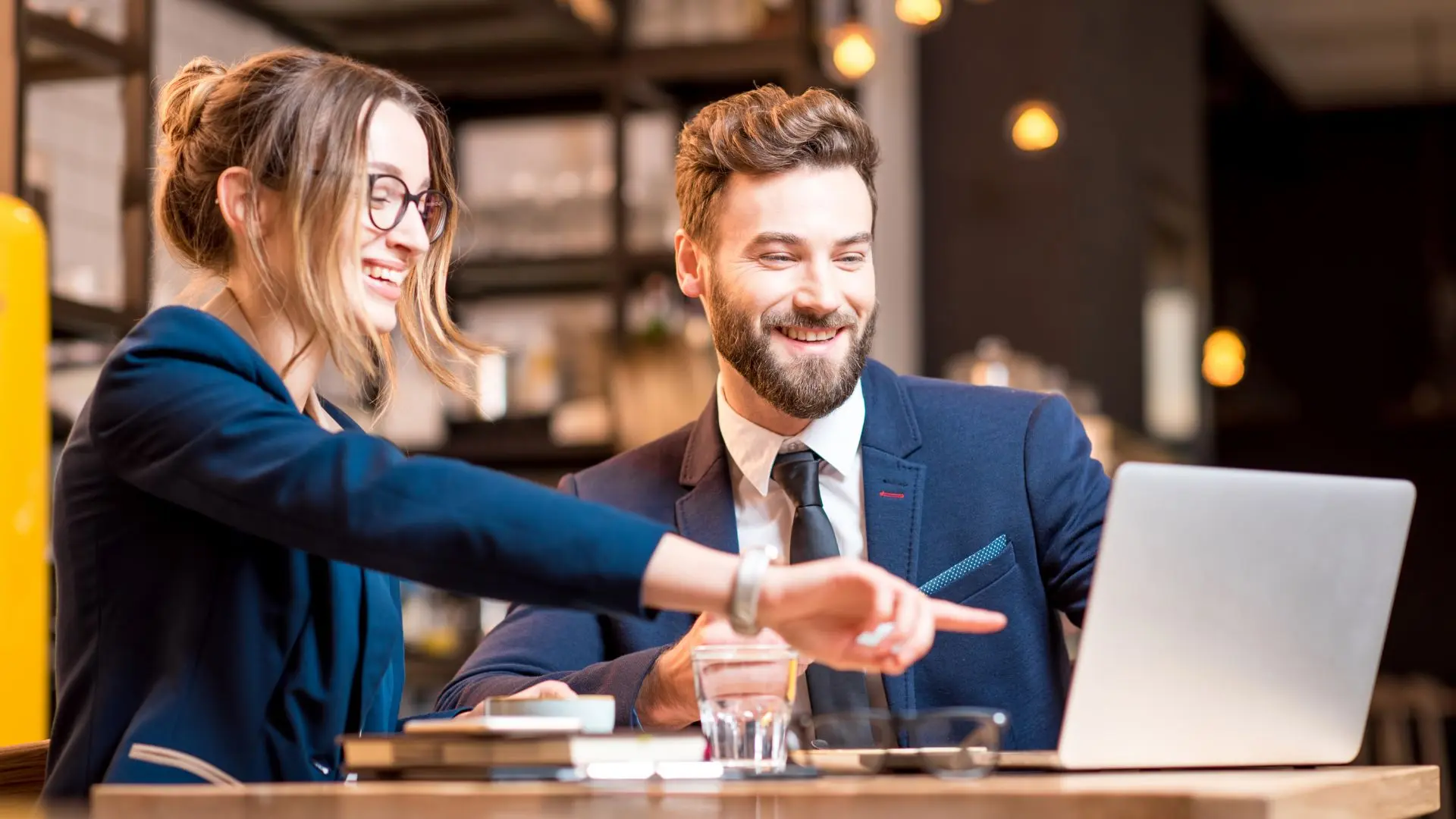 B2B Small Biz Digital Marketing Guide Easy Steps for Sales and Assistants0