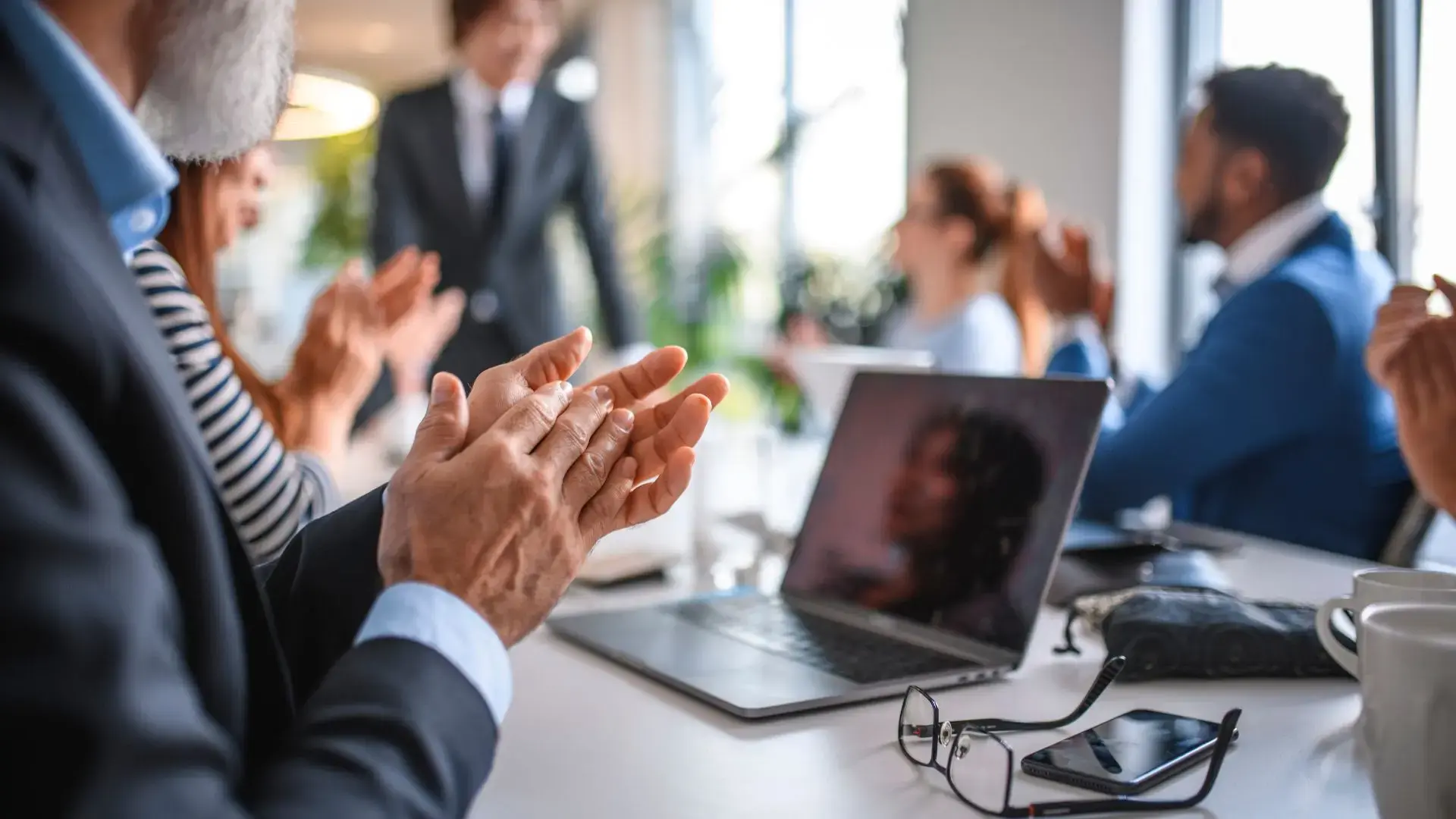 Stop being a confused mid-level manager! 3-step conversation practice to move your team from busy to efficient. (2)