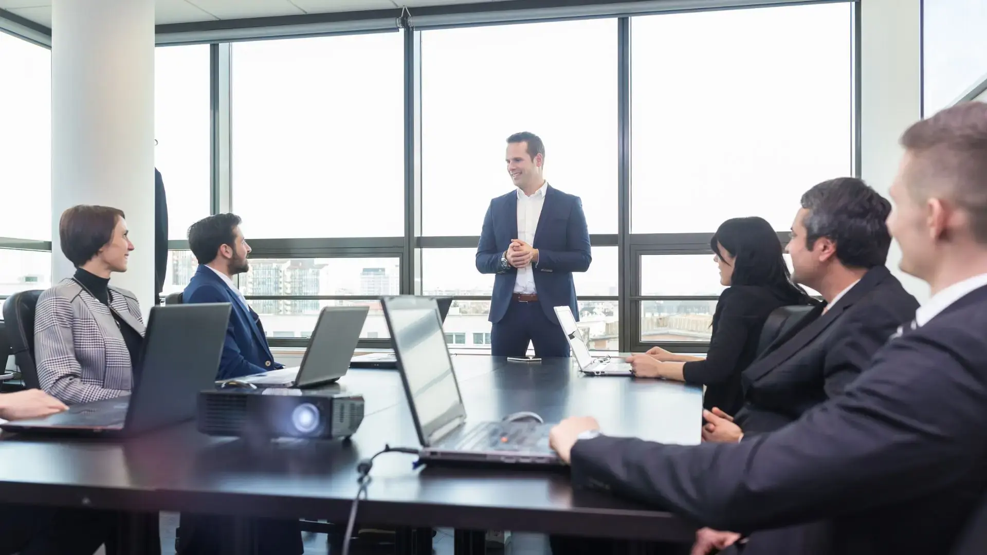 Stop being a confused mid-level manager! 3-step conversation practice to move your team from busy to efficient. (3)