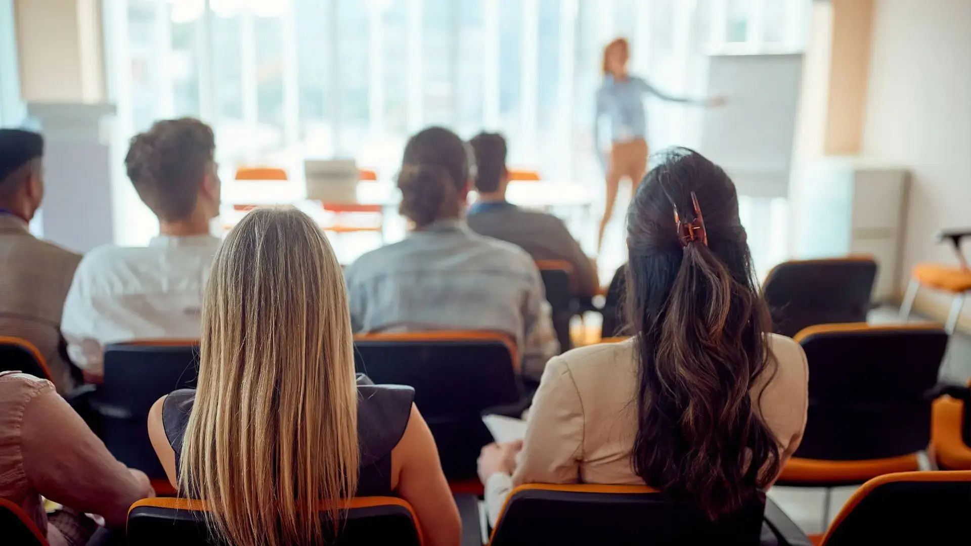 How to Implement AI Application Training A Practical Guide with 3 Key Frameworks for HR and Training Managers (1)