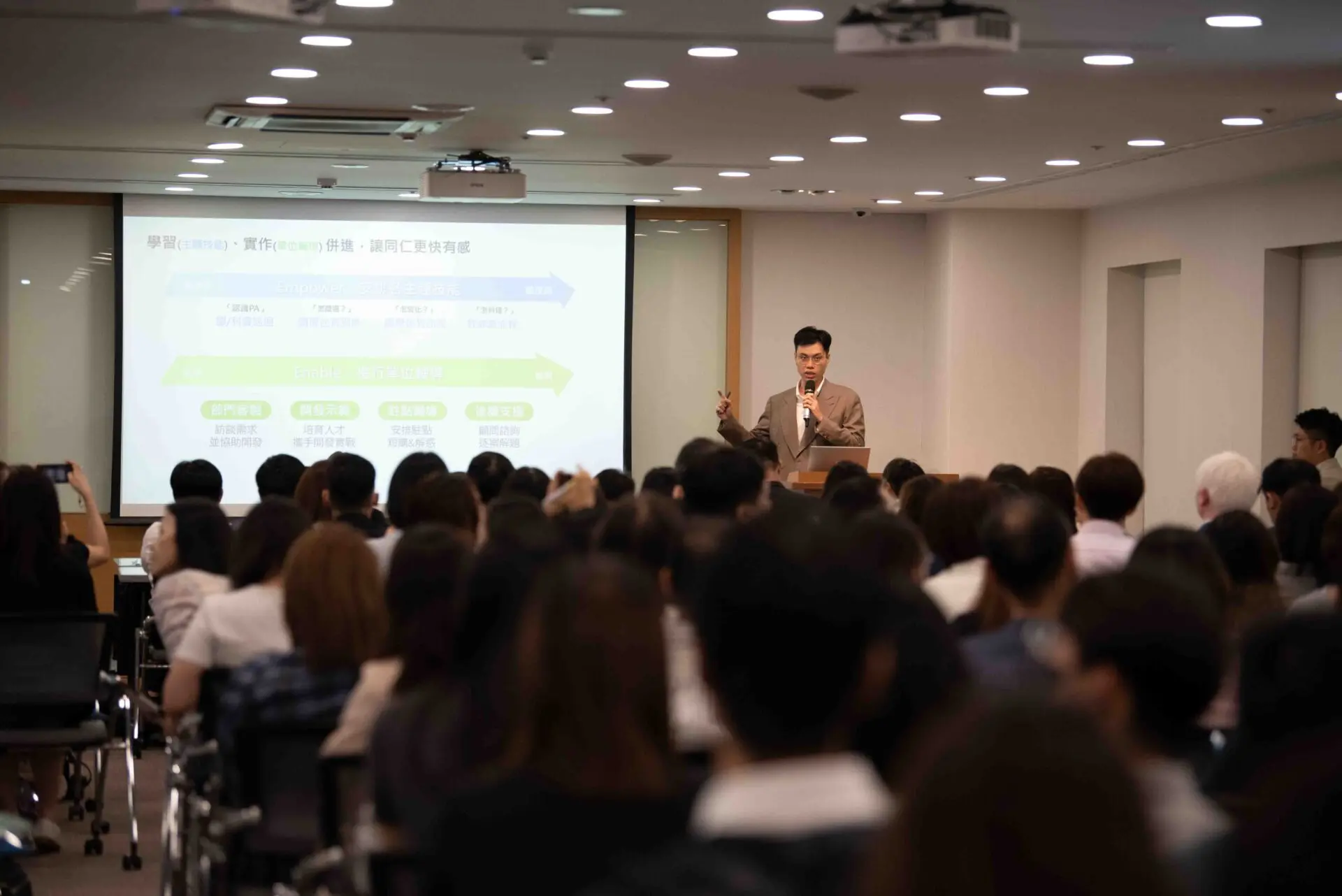 Boosting Productivity with Power Automate How Cathay Financial Transformed Work (1)