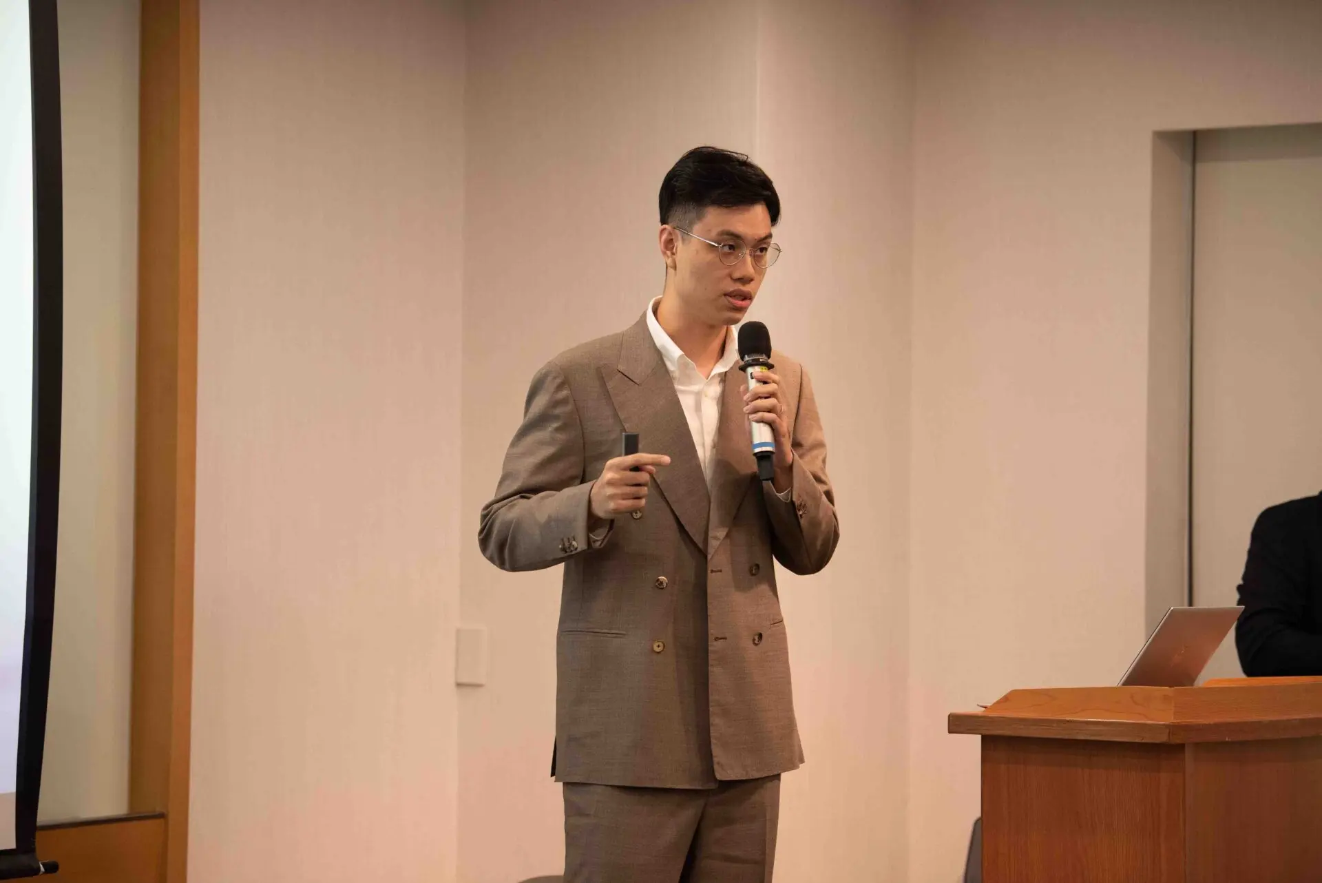 Boosting Productivity with Power Automate How Cathay Financial Transformed Work (2)