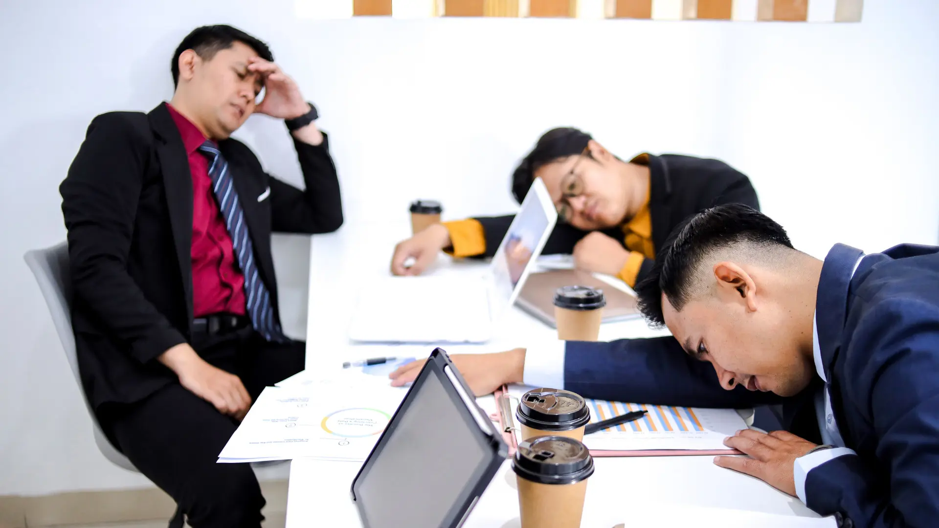 Being an employee is actually a high risk life strategy because you are gradually losing three kinds of choices (1)